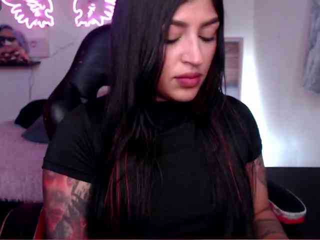 Missdennise webcam