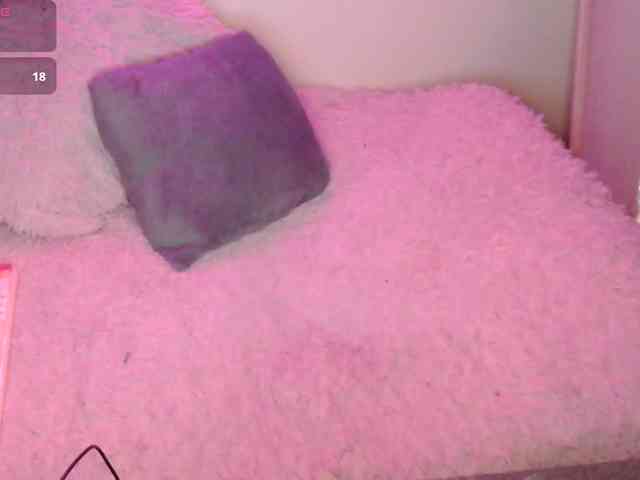 Missdennise webcam