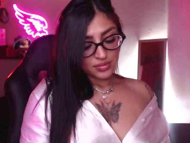 Missdennise webcam
