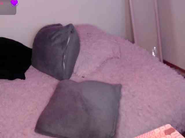 Missdennise webcam