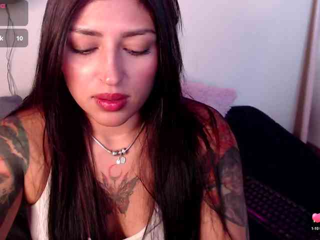 Missdennise webcam