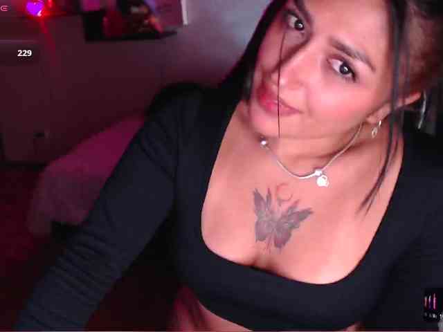 Missdennise webcam