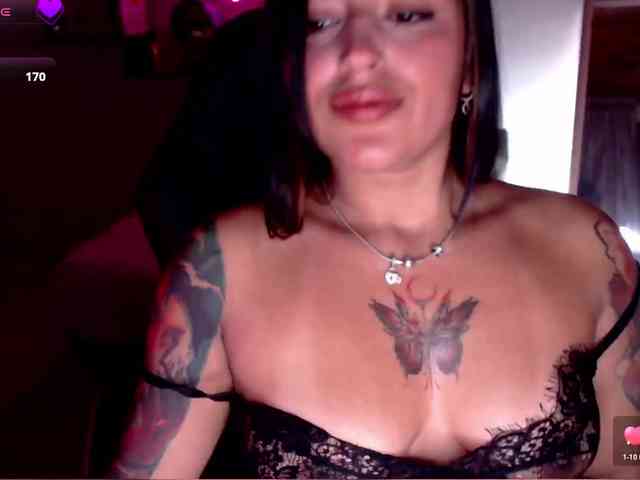 Missdennise webcam