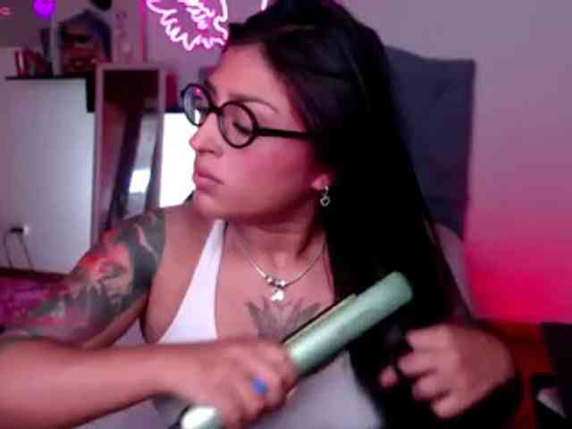 Missdennise webcam