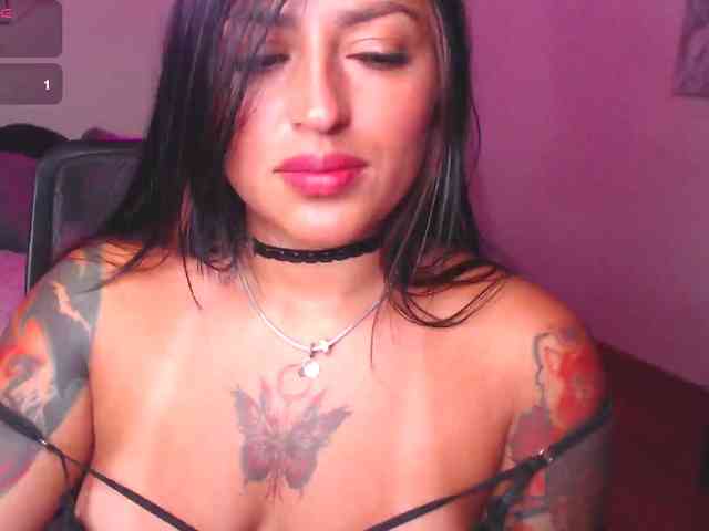 Missdennise webcam