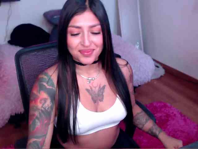 Missdennise webcam