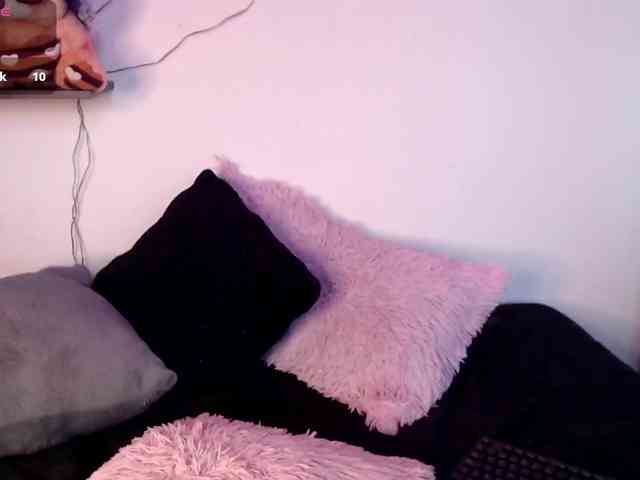 Missdennise webcam