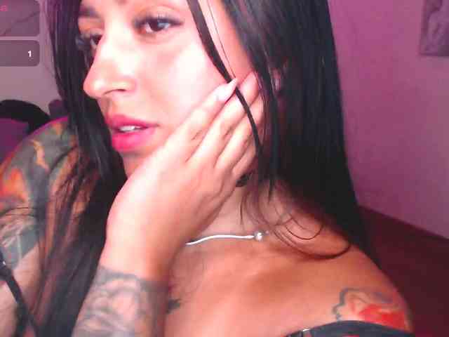 Missdennise webcam