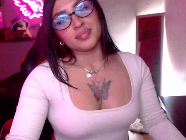 Missdennise webcam