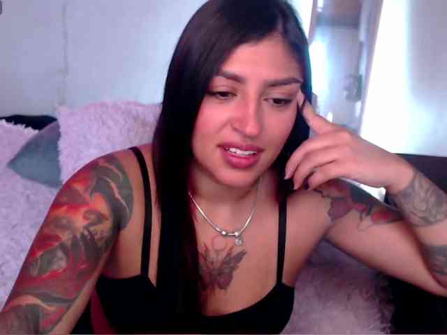 Missdennise webcam