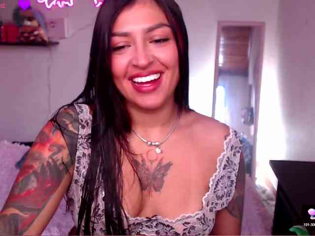 Missdennise webcam