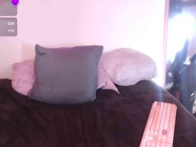Missdennise webcam