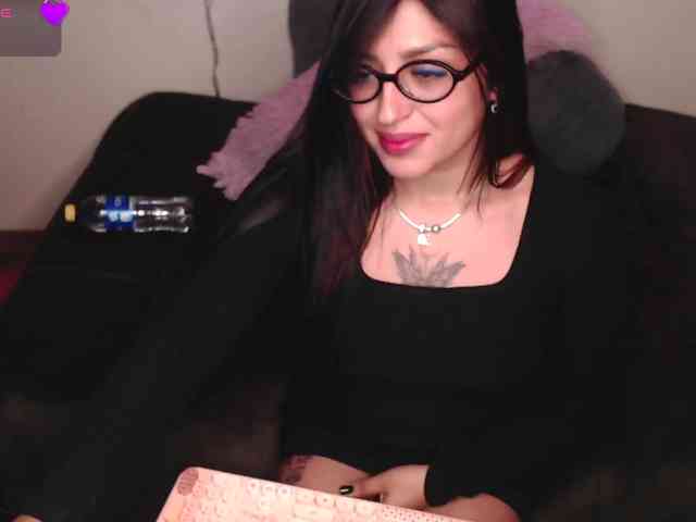 Missdennise webcam