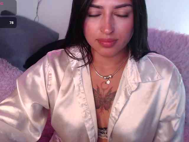 Missdennise webcam