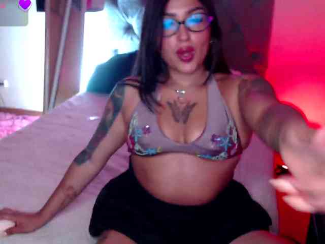 Missdennise webcam