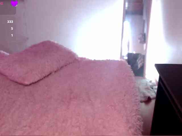 Missdennise webcam