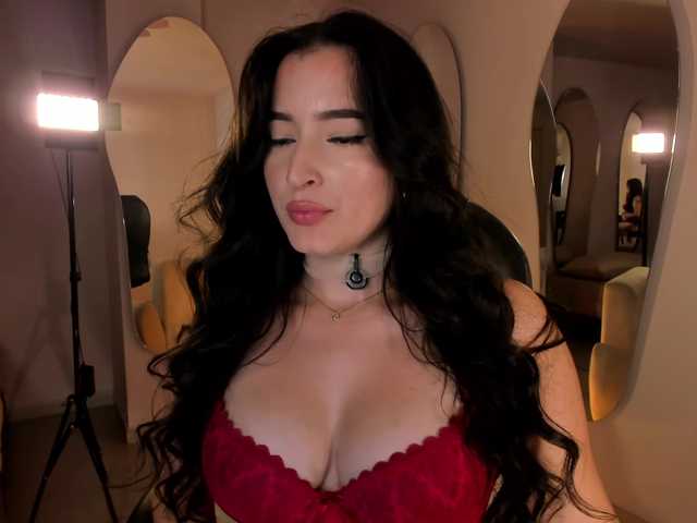 DominiqueVega live cam on BongaCams