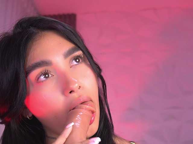k-rioss live cam on BongaCams