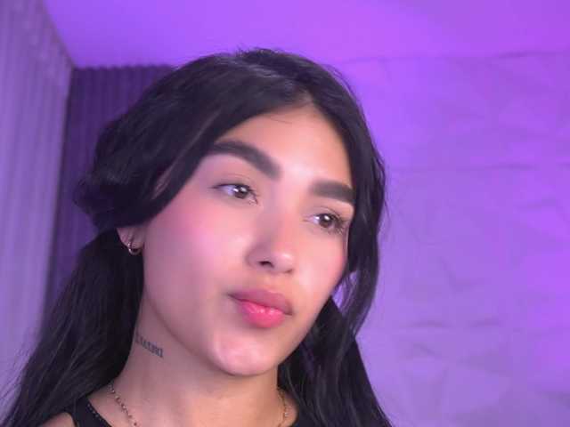 k-rioss live cam on BongaCams