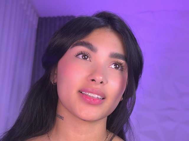 k-rioss live cam on BongaCams