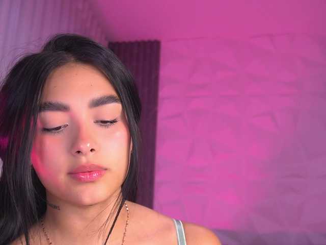 k-rioss live cam on BongaCams