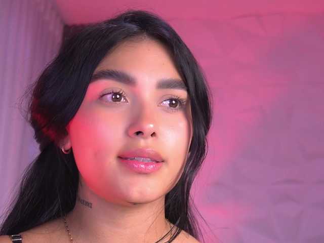 k-rioss live cam on BongaCams