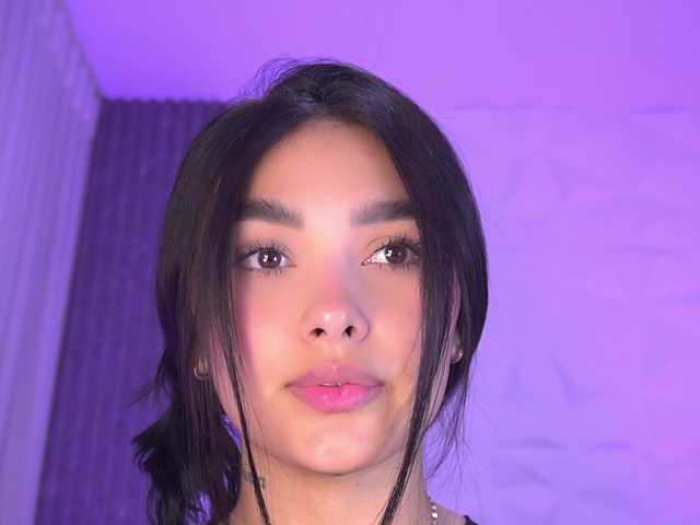 k-rioss's BongaCams show and profile