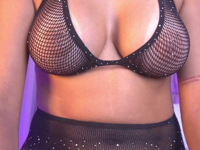 k-rioss live cam on BongaCams