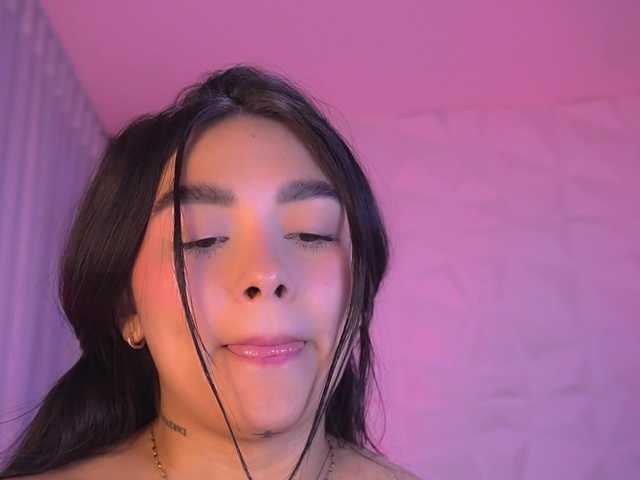 k-rioss live cam on BongaCams