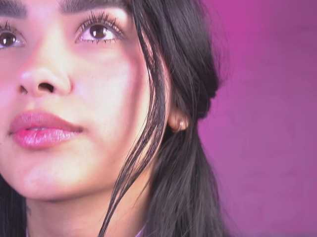 k-rioss live cam on BongaCams