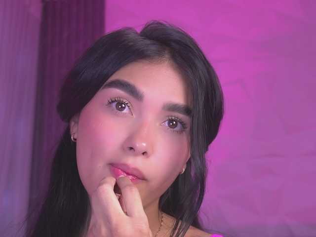 k-rioss live cam on BongaCams