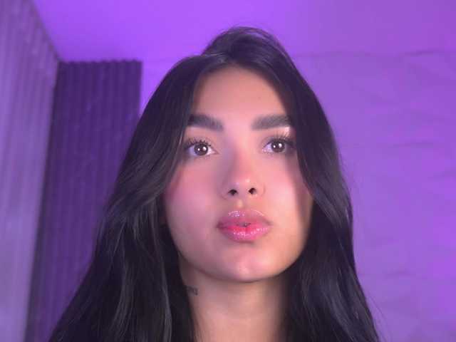 k-rioss live cam on BongaCams