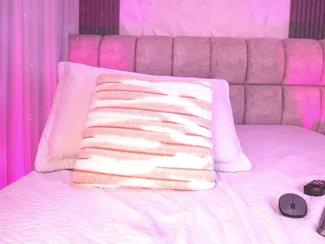 k-rioss's BongaCams show and profile