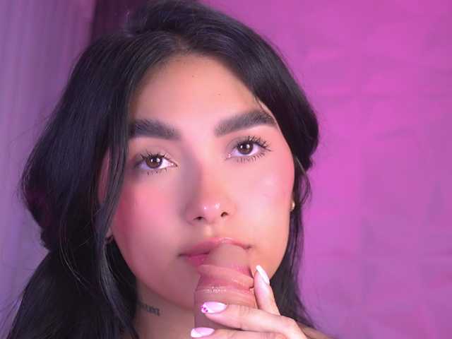 k-rioss live cam on BongaCams