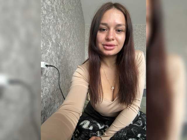 Maryllove's BongaCams show and profile