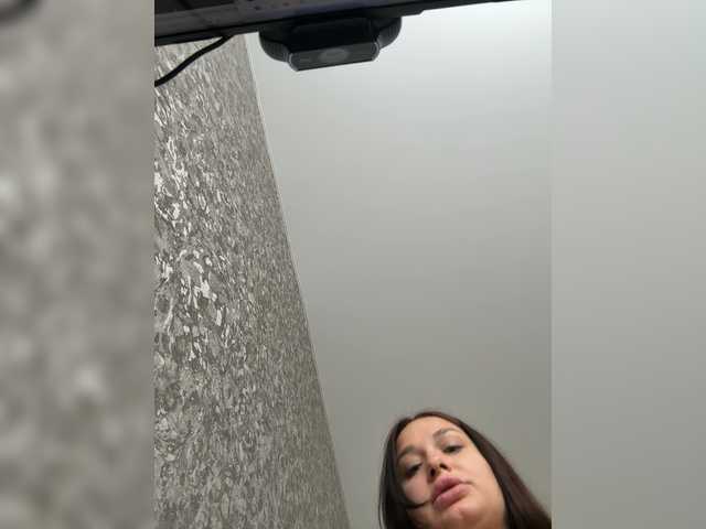 Maryllove's BongaCams show and profile