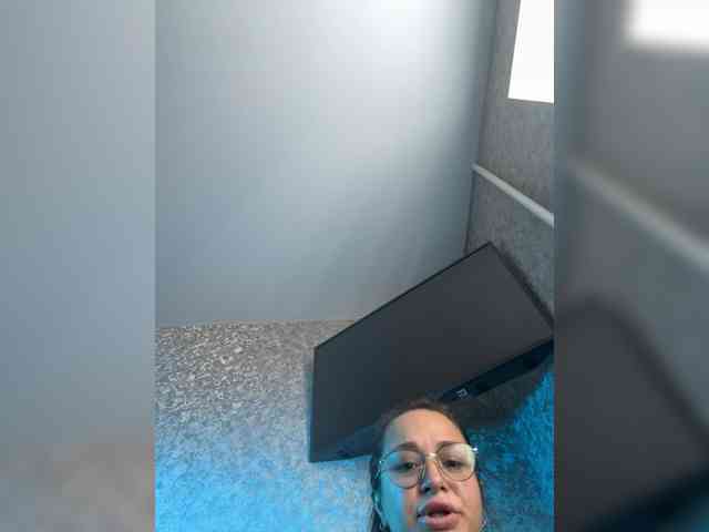 Maryllove Live Webcam on BongaCams