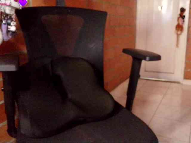 Tinaqueen1 webcam