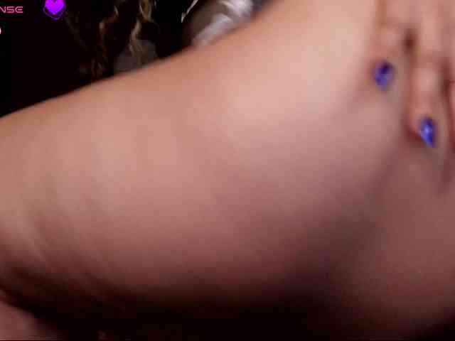 Tinaqueen1 webcam
