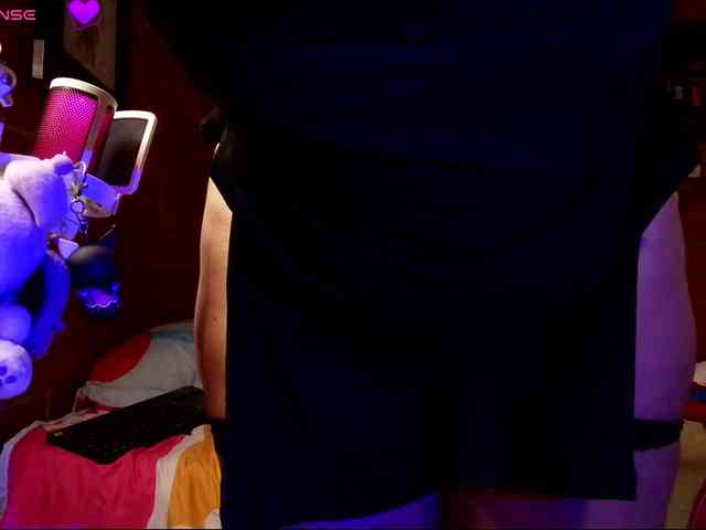 Tinaqueen1 webcam