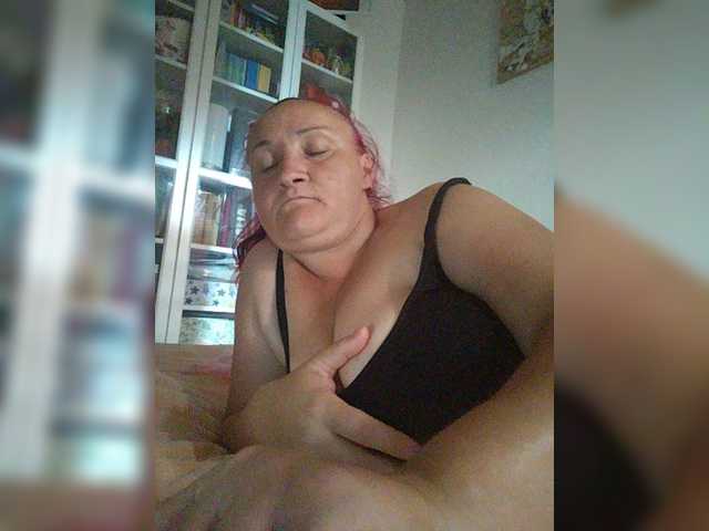 LaraXXX33