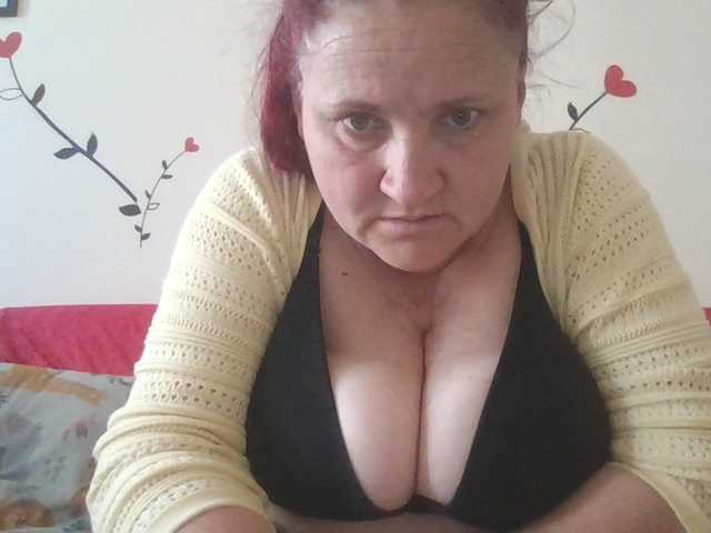 LaraXXX33 live cam on BongaCams
