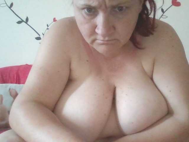 LaraXXX33 live cam on BongaCams