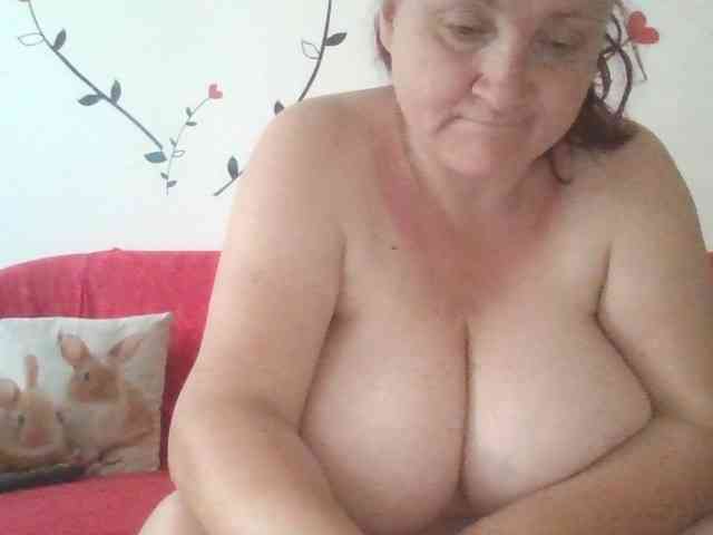 LaraXXX33 webcam