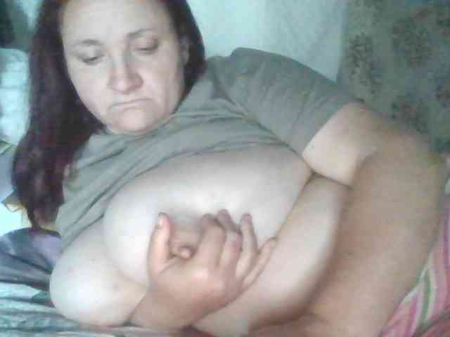 LaraXXX33 webcam