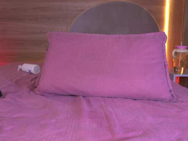ale-evanz live cam preview