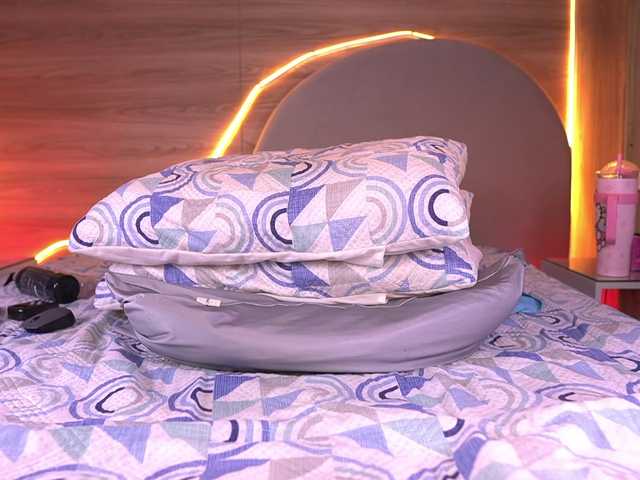 ale-evanz's BongaCams show and profile