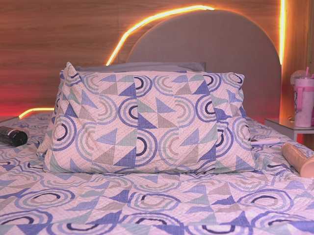 ale-evanz's BongaCams show and profile