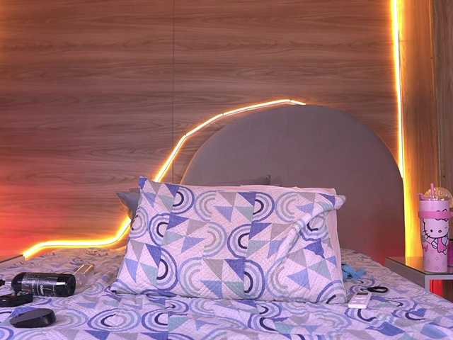 ale-evanz's BongaCams show and profile