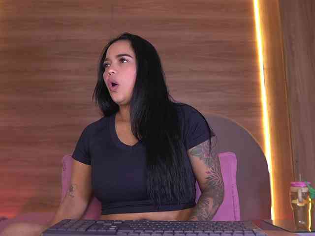 Modella: ale-evanz